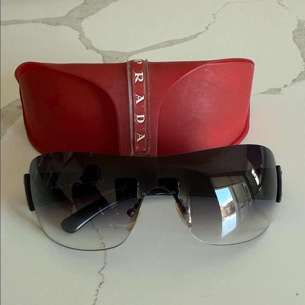 Prada Y2K Black and Red Women’s sunglasses
